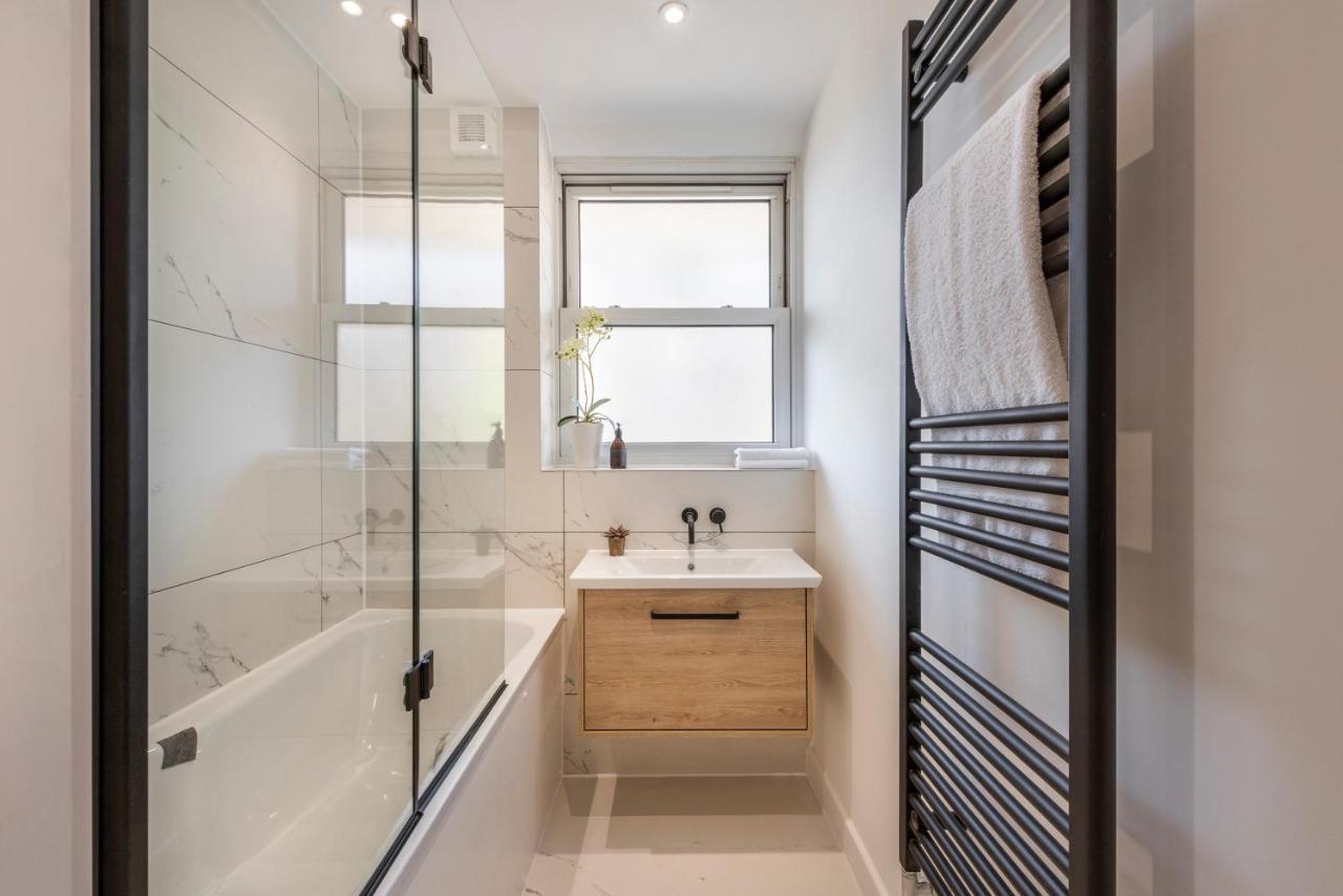 Superb 2 Bed Apartment Near Camden Town Free Wifi ลอนดอน ภายนอก รูปภาพ